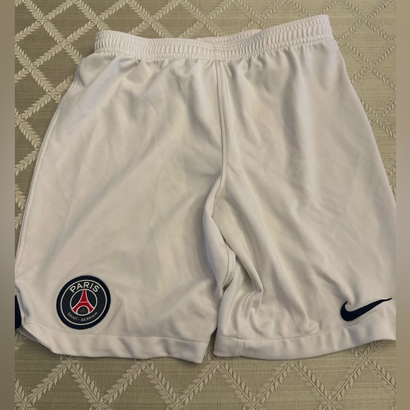 Nike Youth Paris Saint-Germain Soccer Shorts – White, Size Large - Picture 1 of 4